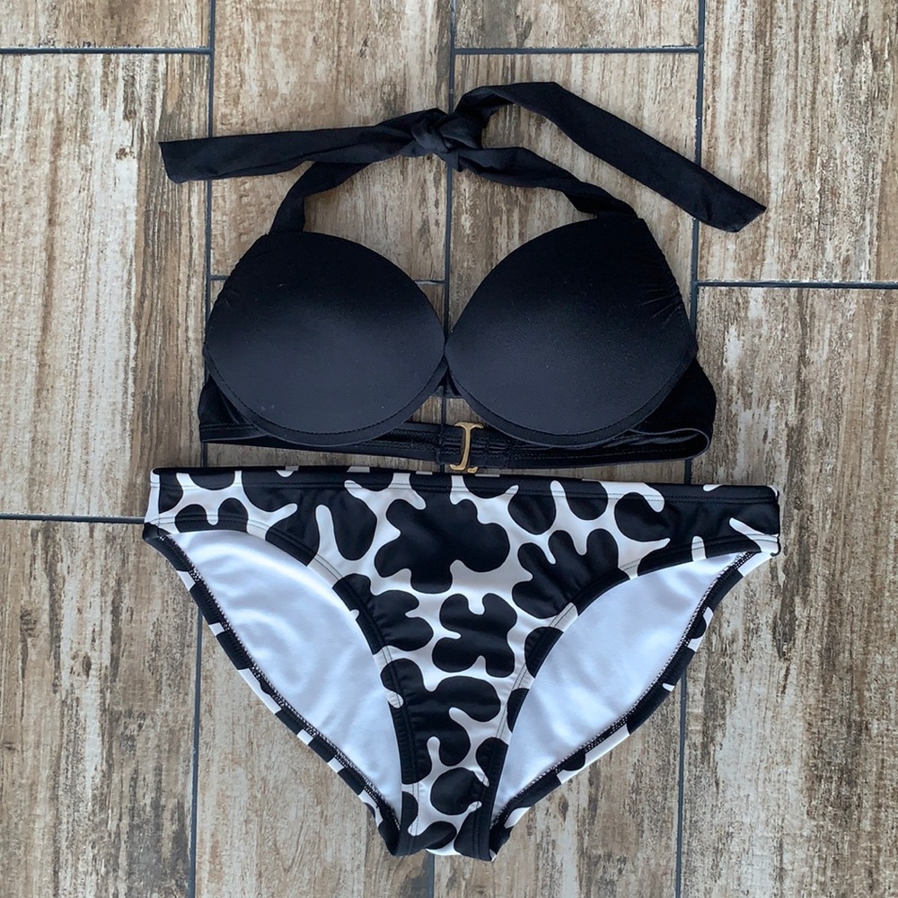 Black and white Bikini set